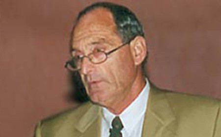 Prof. Daniel Reis F.R.C.S.E.